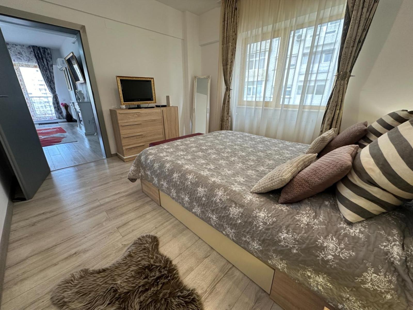 BacăuDowntown "Rendez-Vous" Luxuryアパートメント エクステリア 写真
