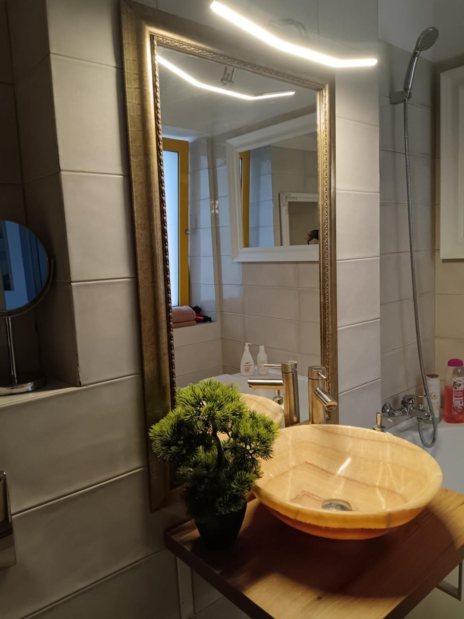 BacăuDowntown "Rendez-Vous" Luxuryアパートメント エクステリア 写真
